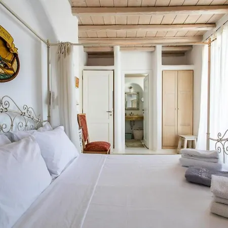 Stunning With Pool In Mykonos * אורנוס